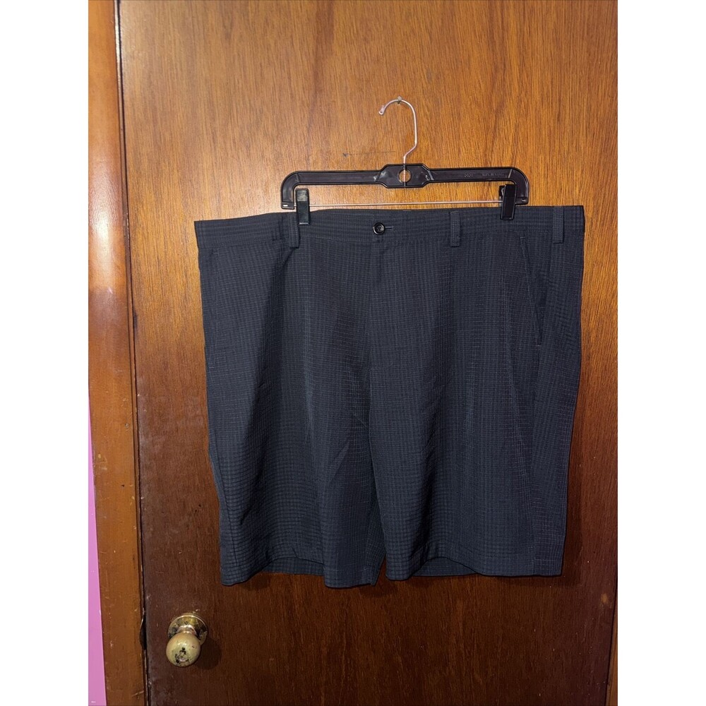 Izod Golf Men’s Black Golf Shorts Size 42 With Pockets Athletic Shorts